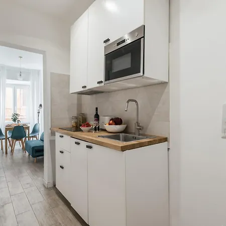 The Best Rent - Three-Room Apartment Near The Colosseum-3
